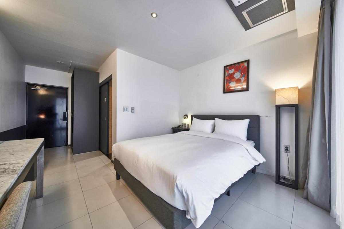 Lareem Boutique Hotel Jeljedong Kültér fotó